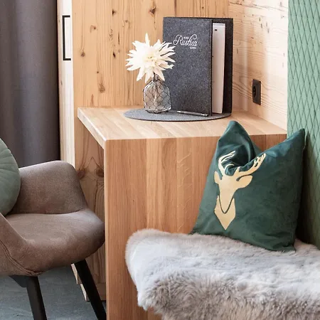 Rustica Alpine B&B 3* זולדן